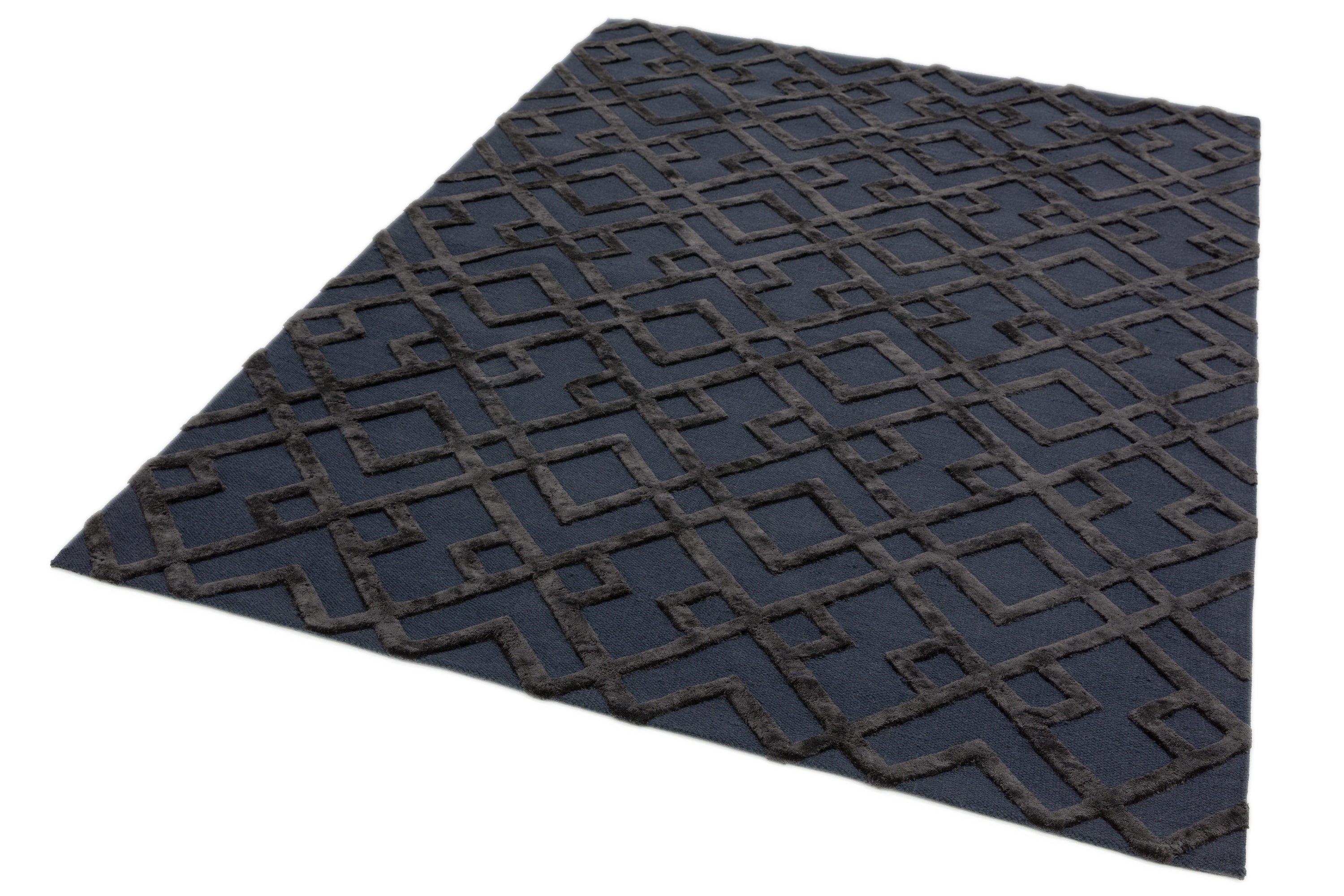 Contemporary Design Dixon Black Trellis rug
