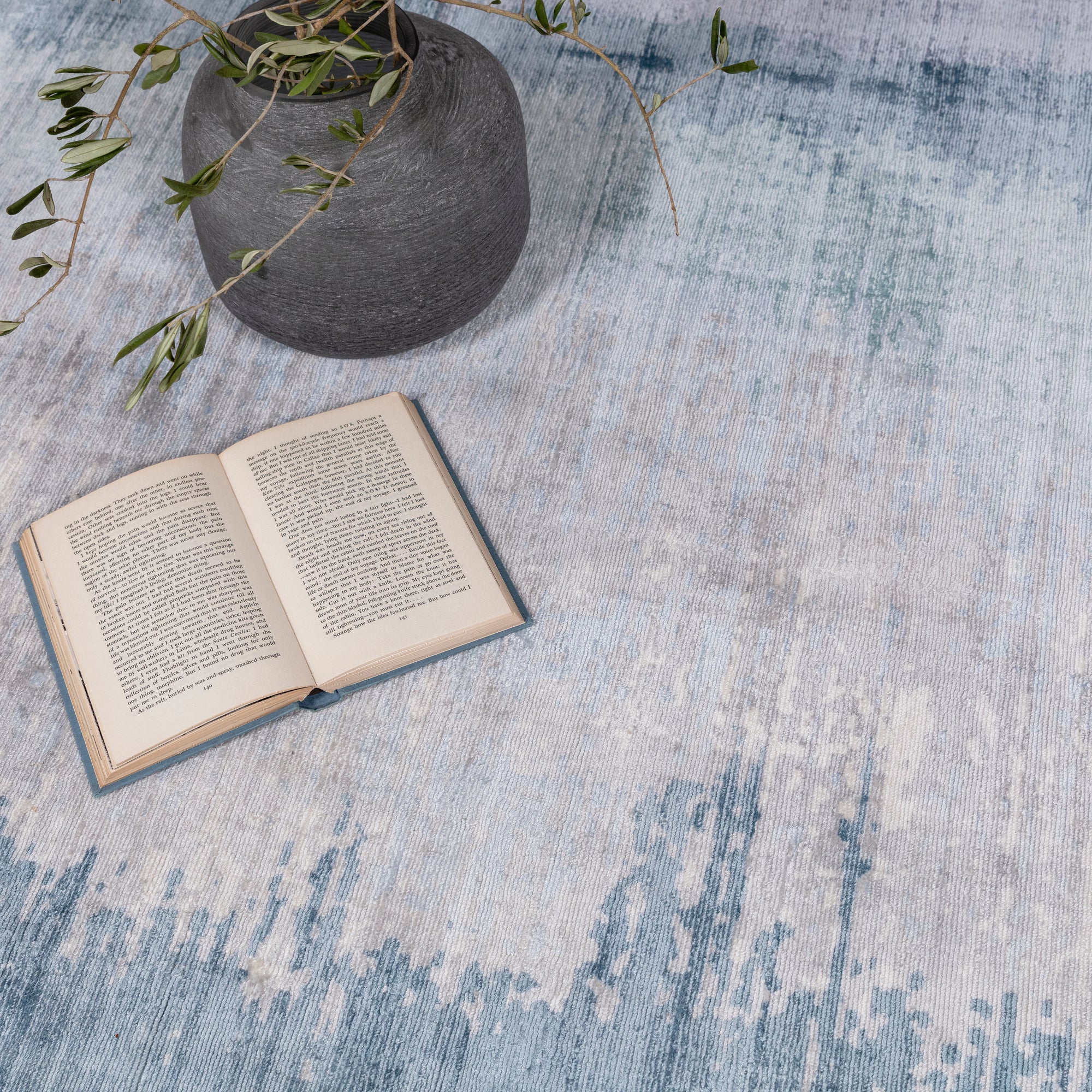 Contemporary Design Juno Aquamarine rug