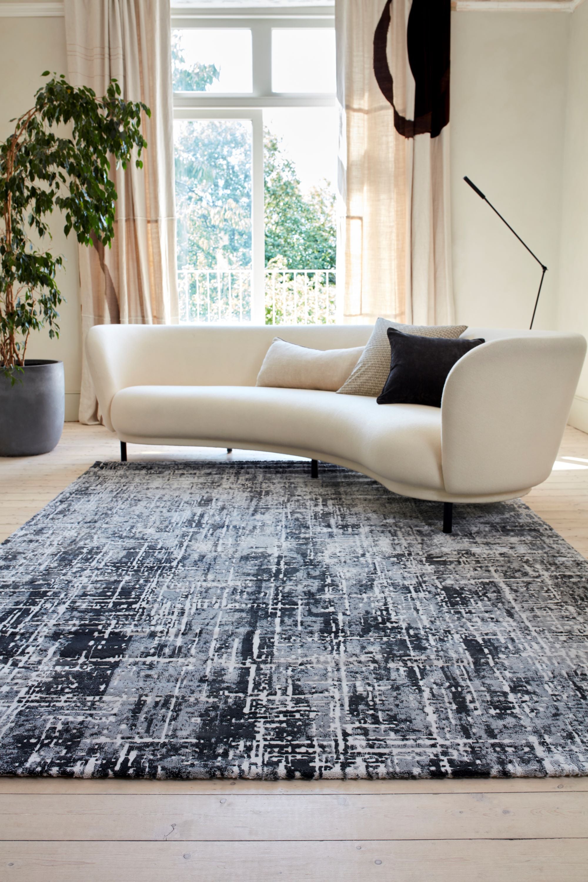 Kuza Abstract Black* Rug