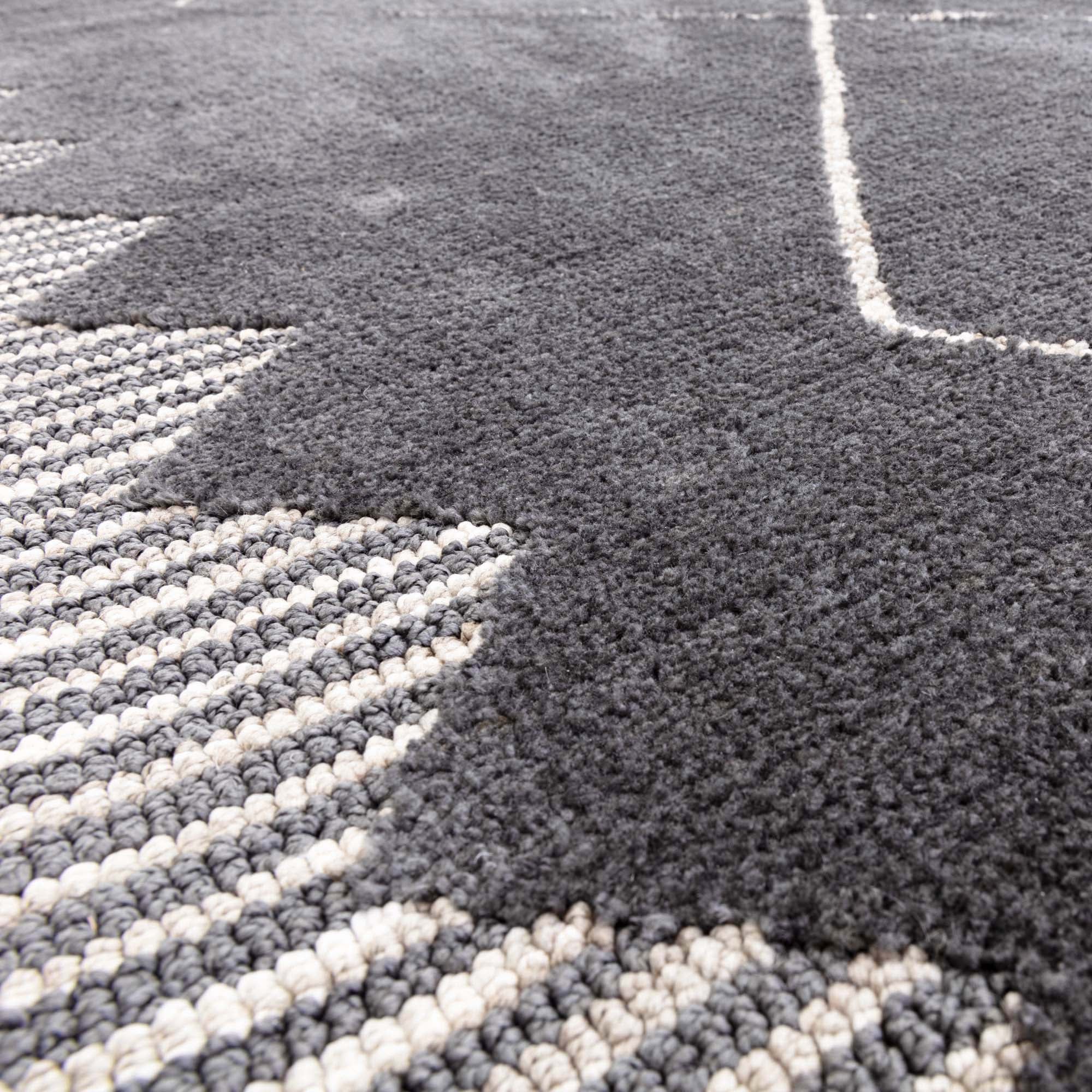 Mason Diamond Black Rug