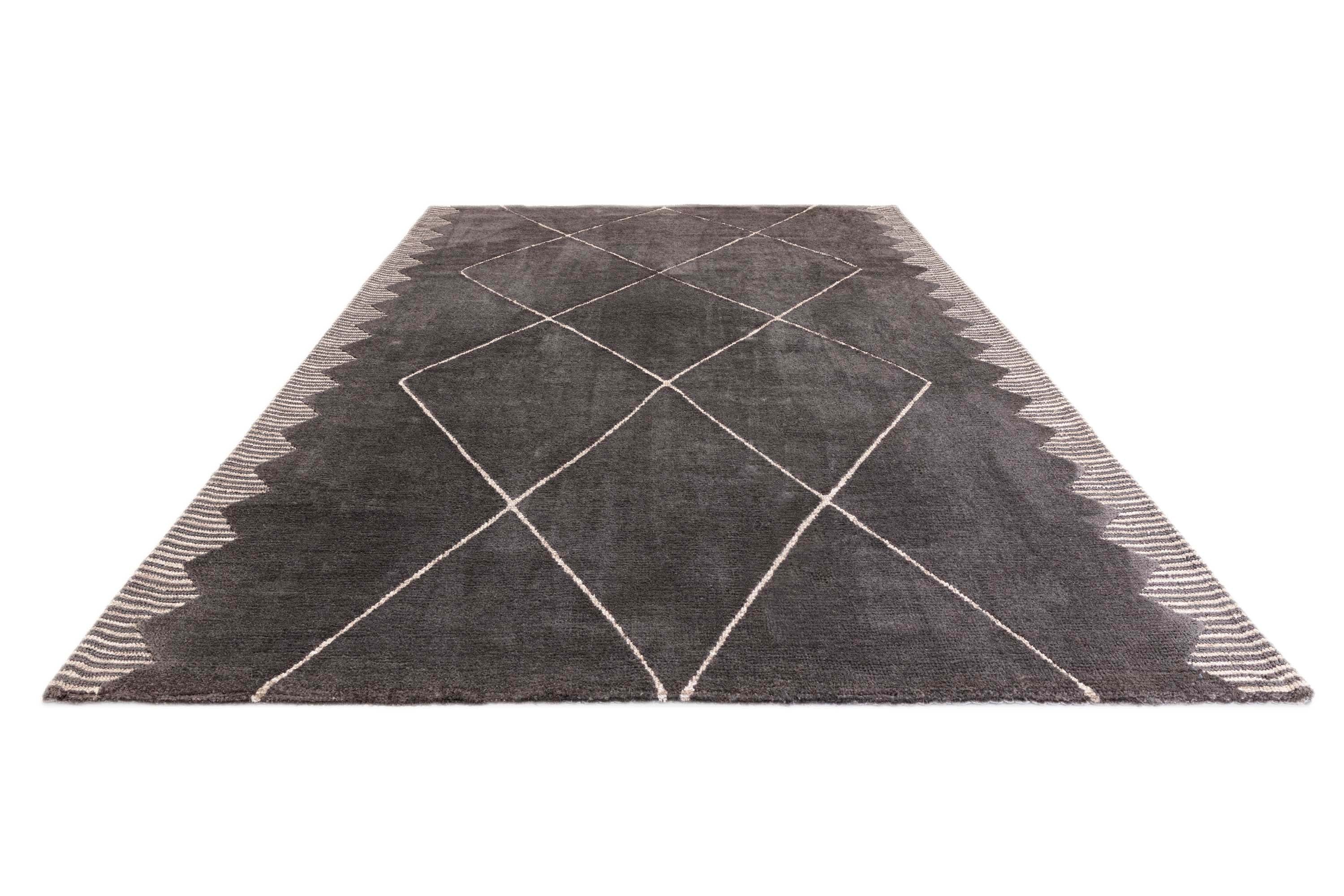 Mason Diamond Black Rug