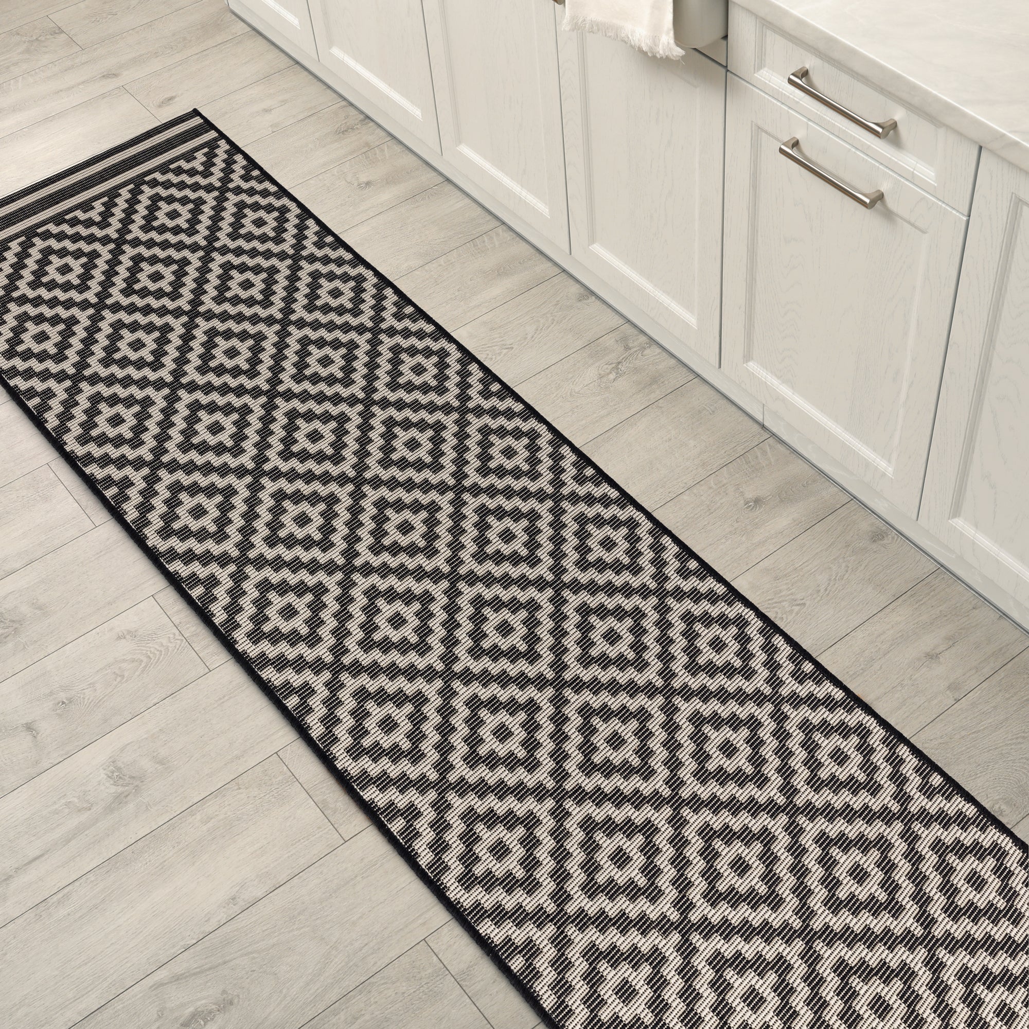 Patio Pat12 Diamond Mono Rug