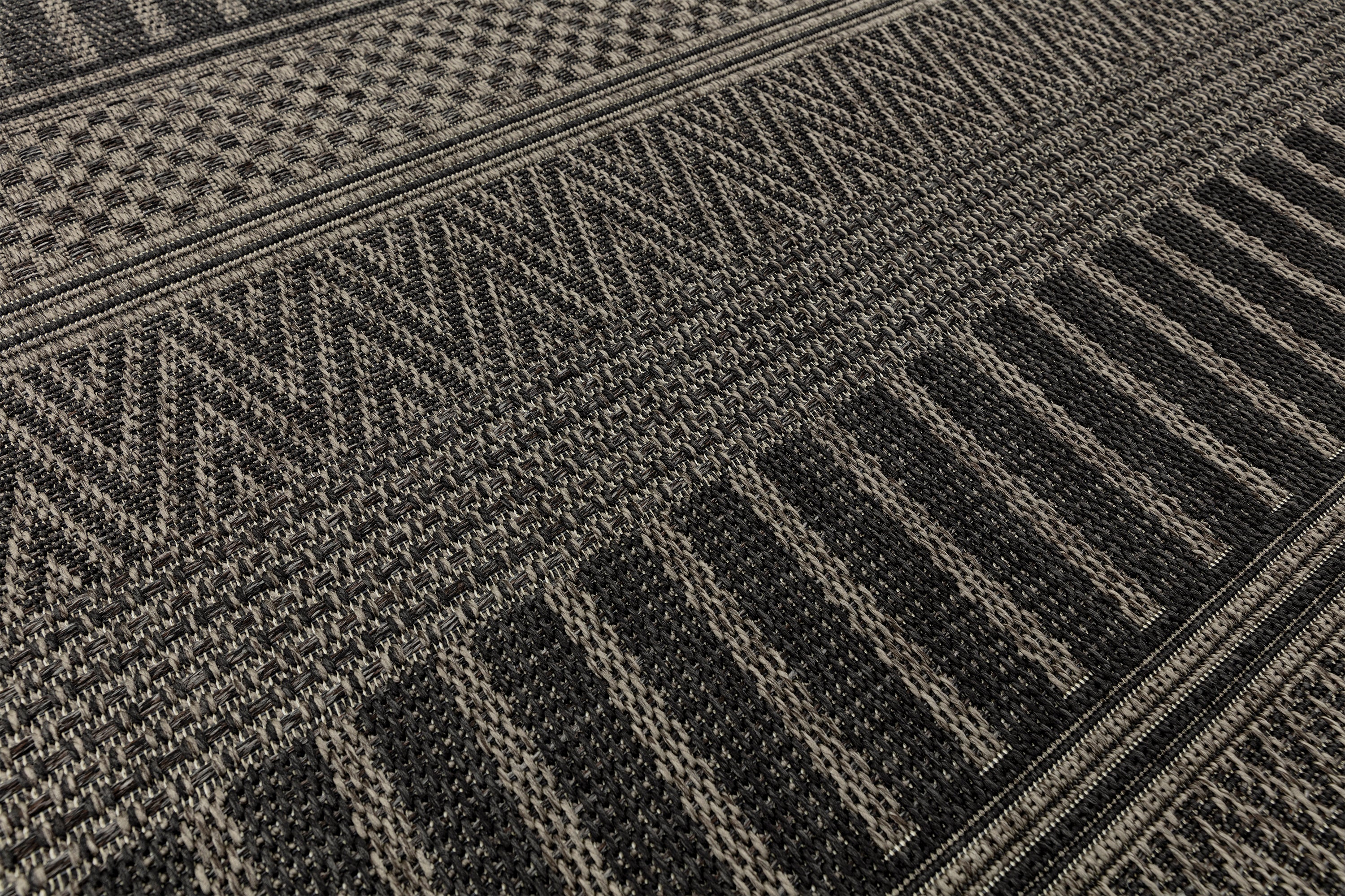 Varanda VA03 Black Stripe Rug
