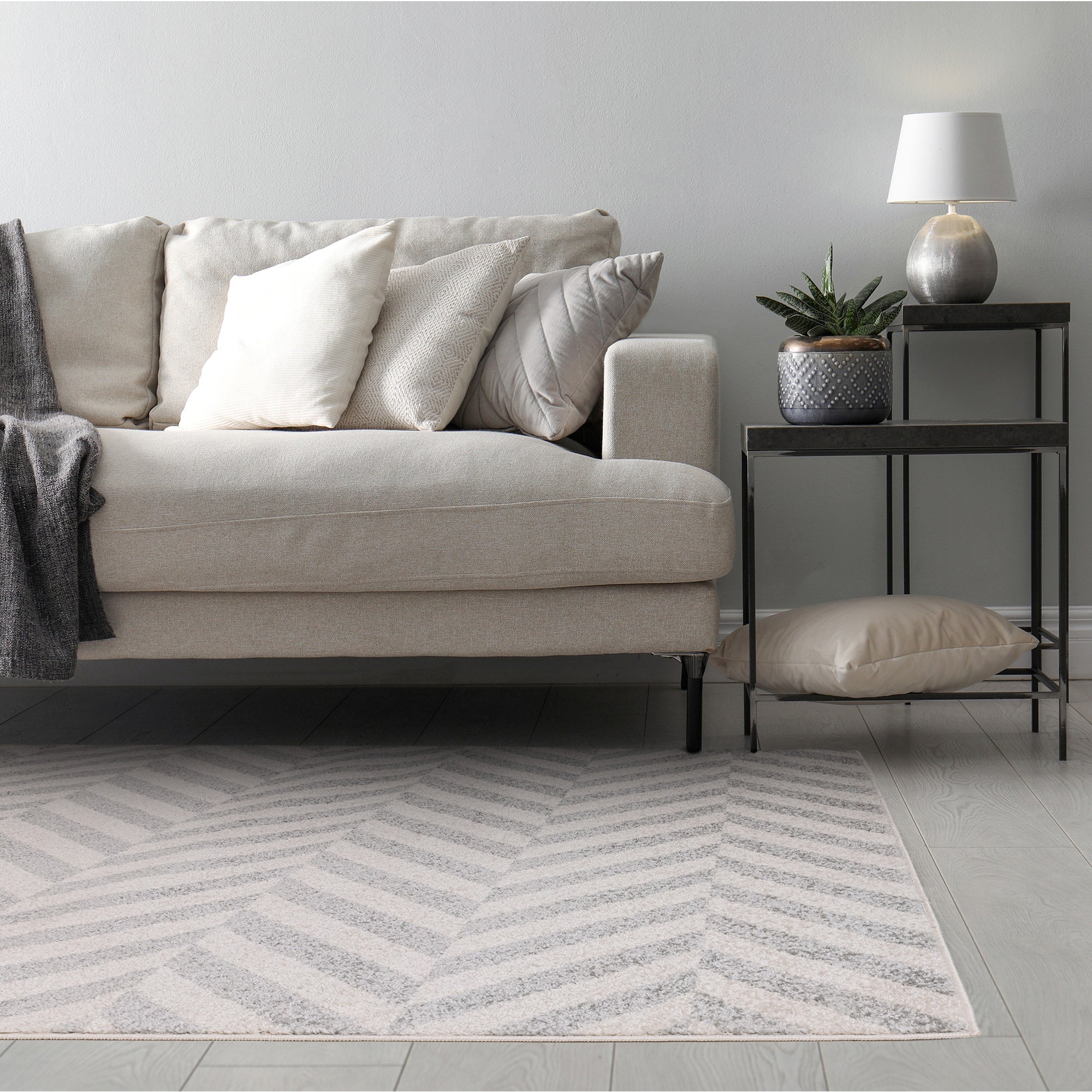 Muse MU07 Grey Chevron Rug