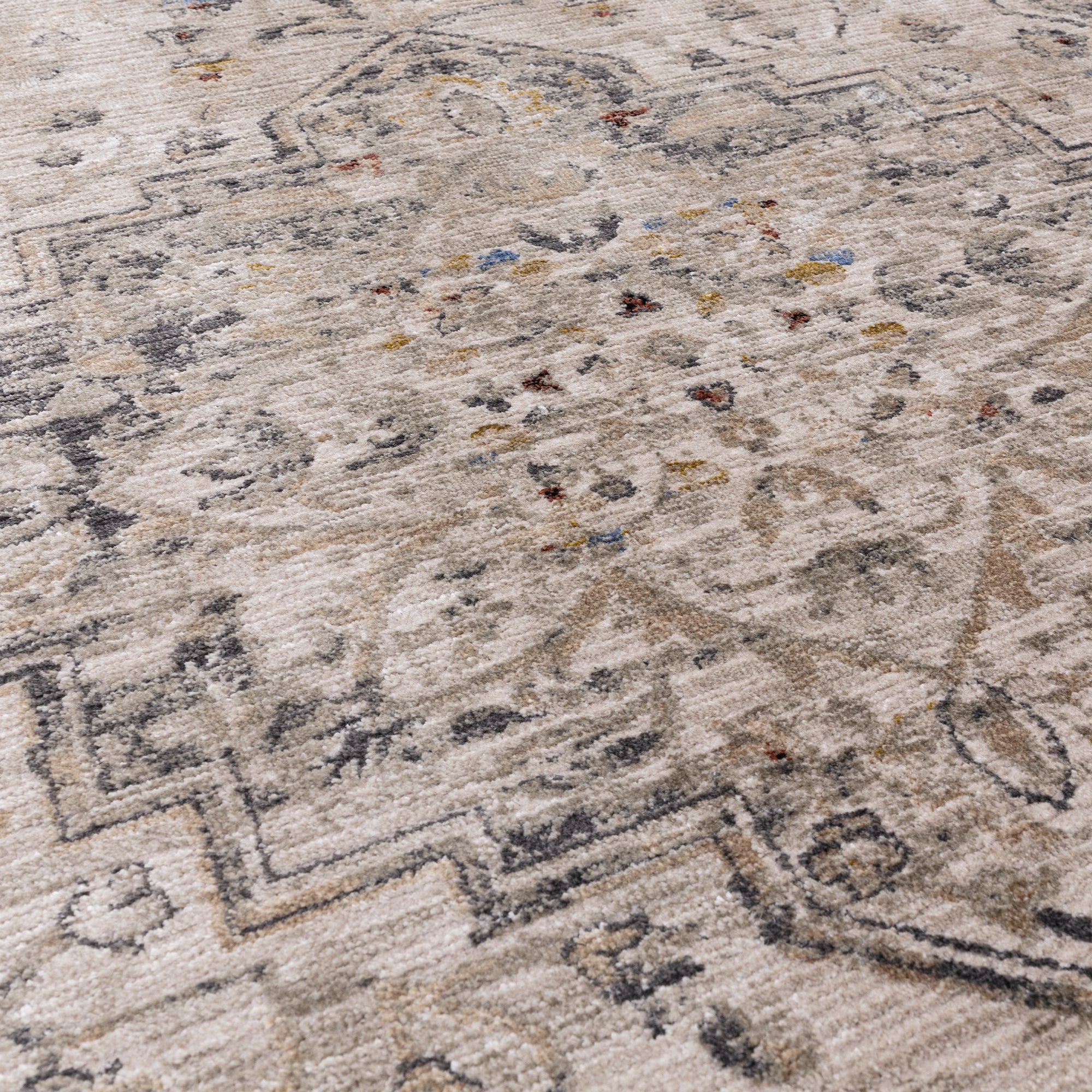 Sovereign 06 Ash Medallion Rug