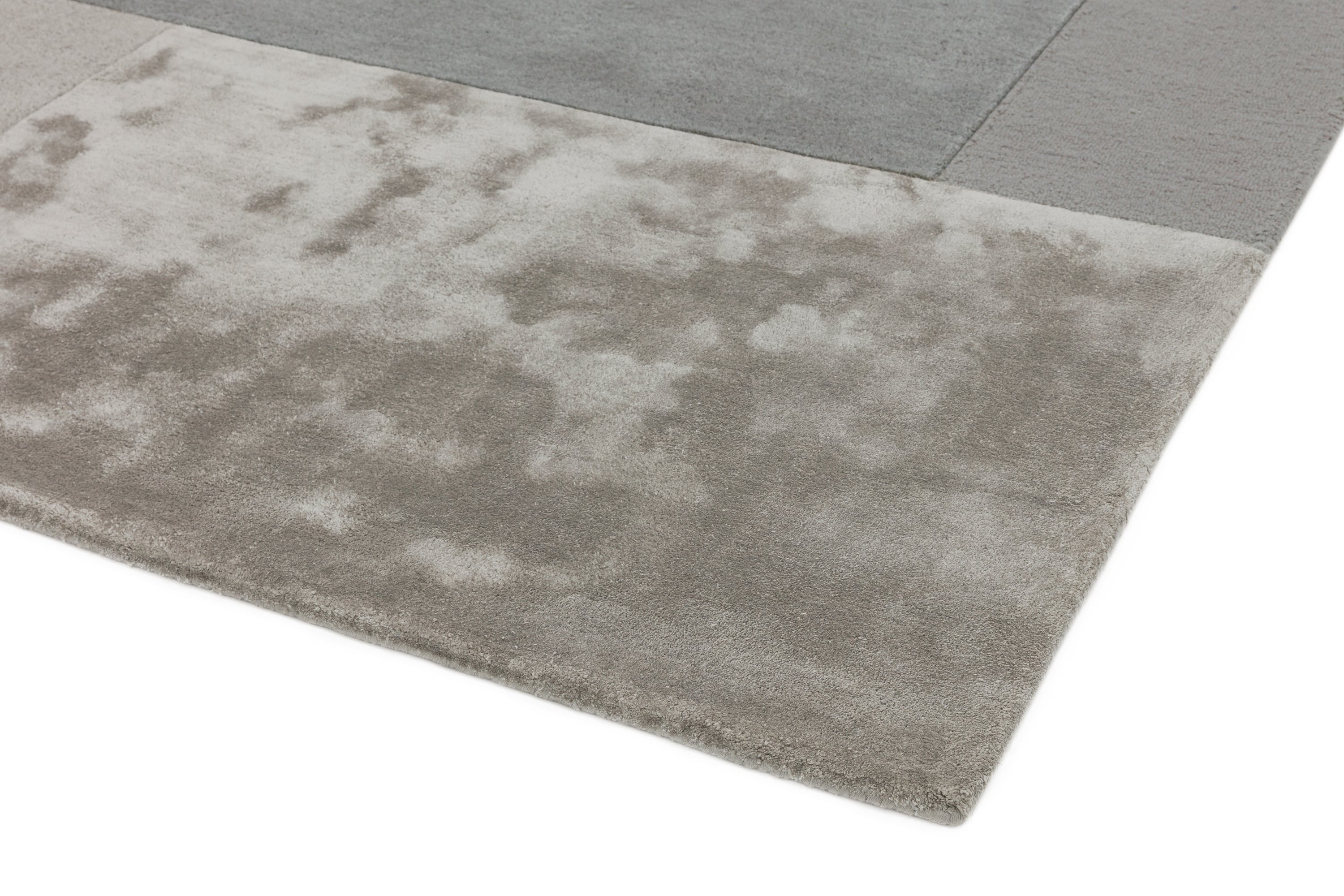 Tate Silver Rug