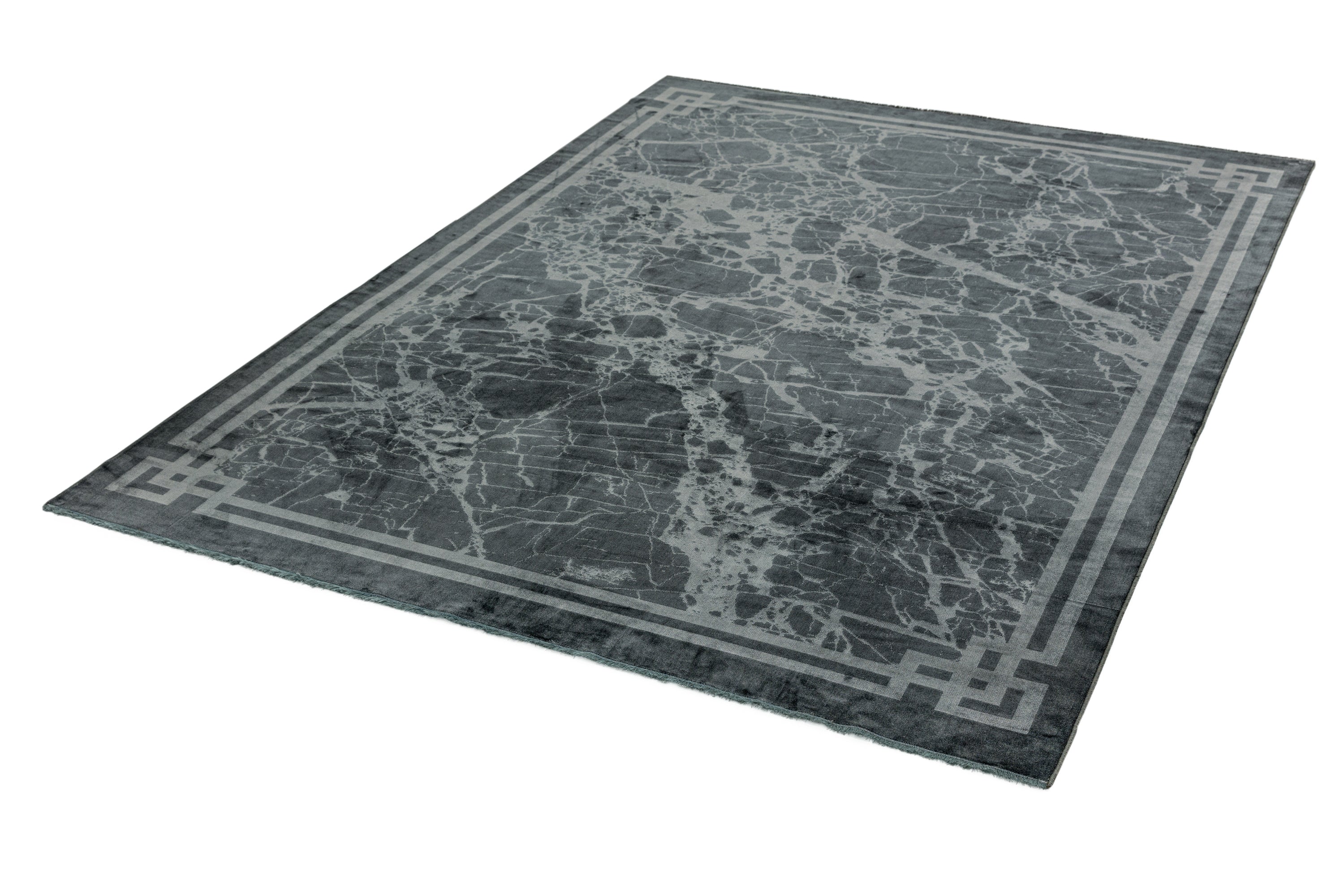 Zehraya ZE03 Grey Border Rug