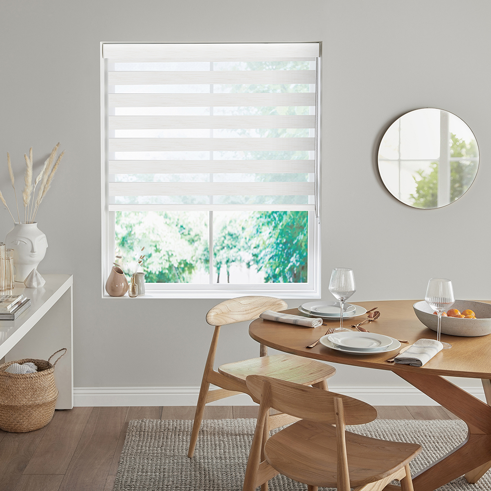 Thorpe White Fifty50 Blind