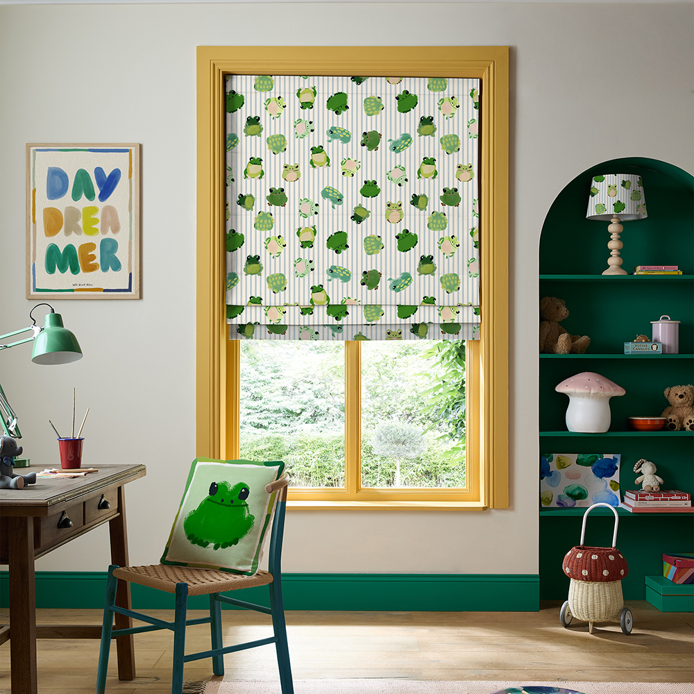 Little Frogs Pond Roman Blind