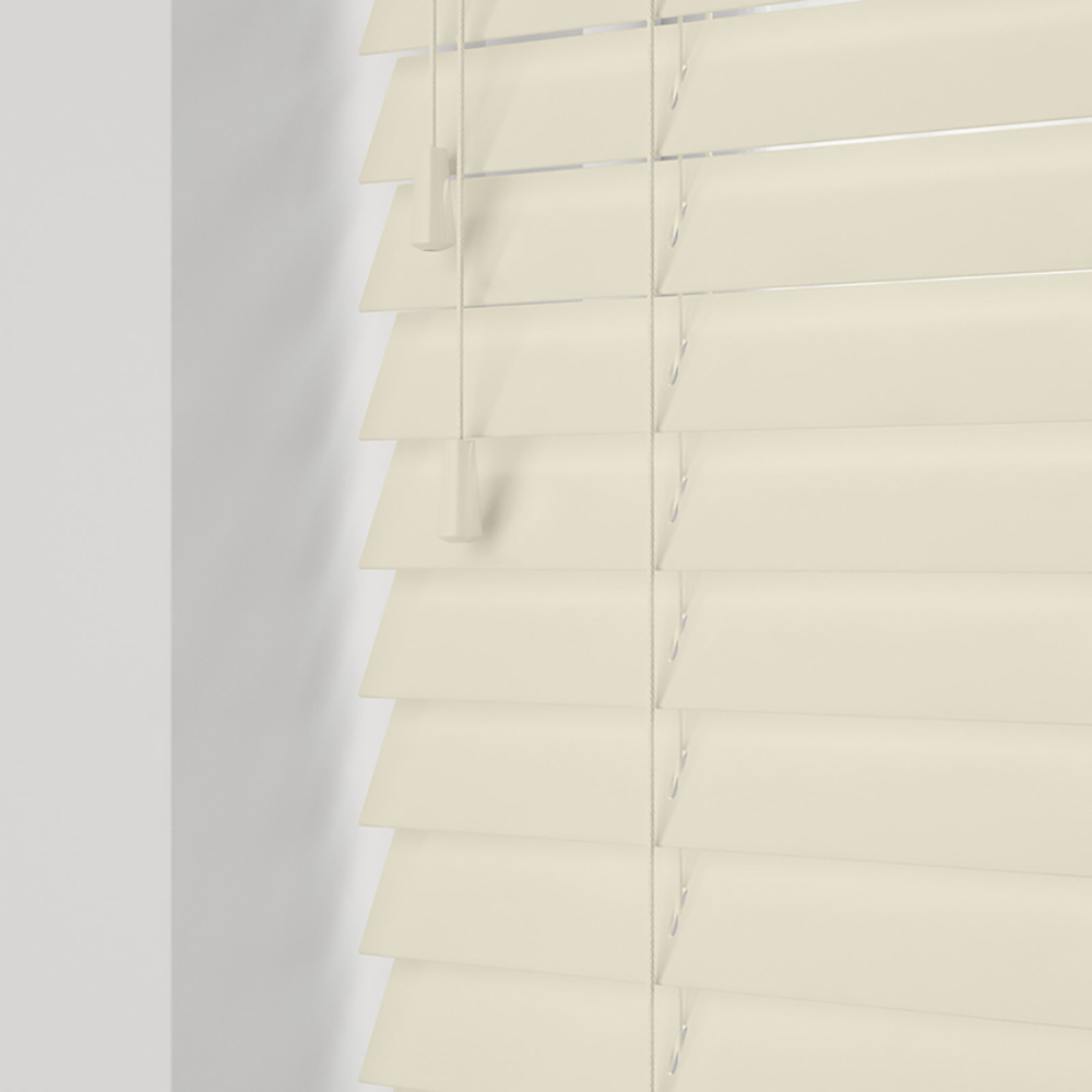 Ivory Gloss Wood Venetian Blind