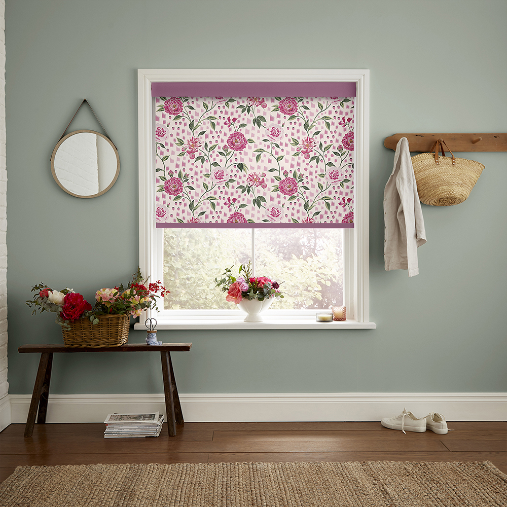 Tea Rose Pink Roller Blind